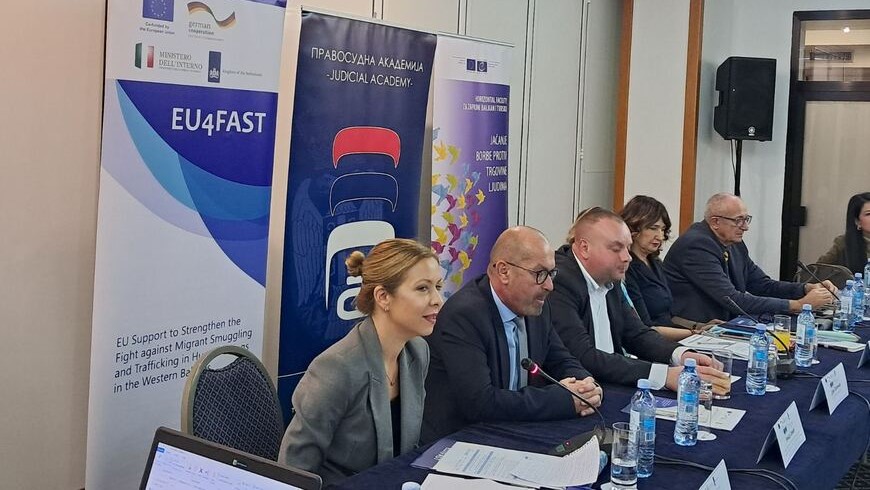 Enhancing the institutional response to human trafficking for the purpose of labour exploitation