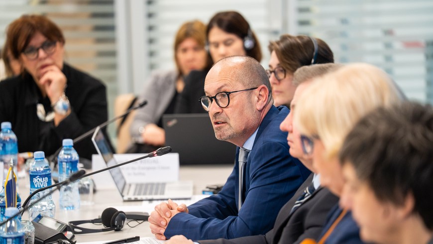 Psihološka podrška kao preduslov za bezbedno svedočenje žrtava trgovine ljudima