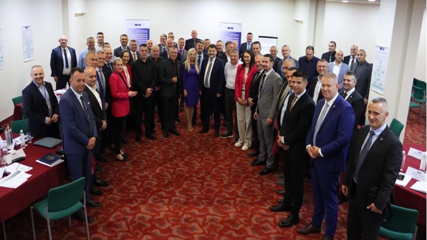 Police managers in Bosnia and Herzegovina affirm manuals on interviewing and public gatherings