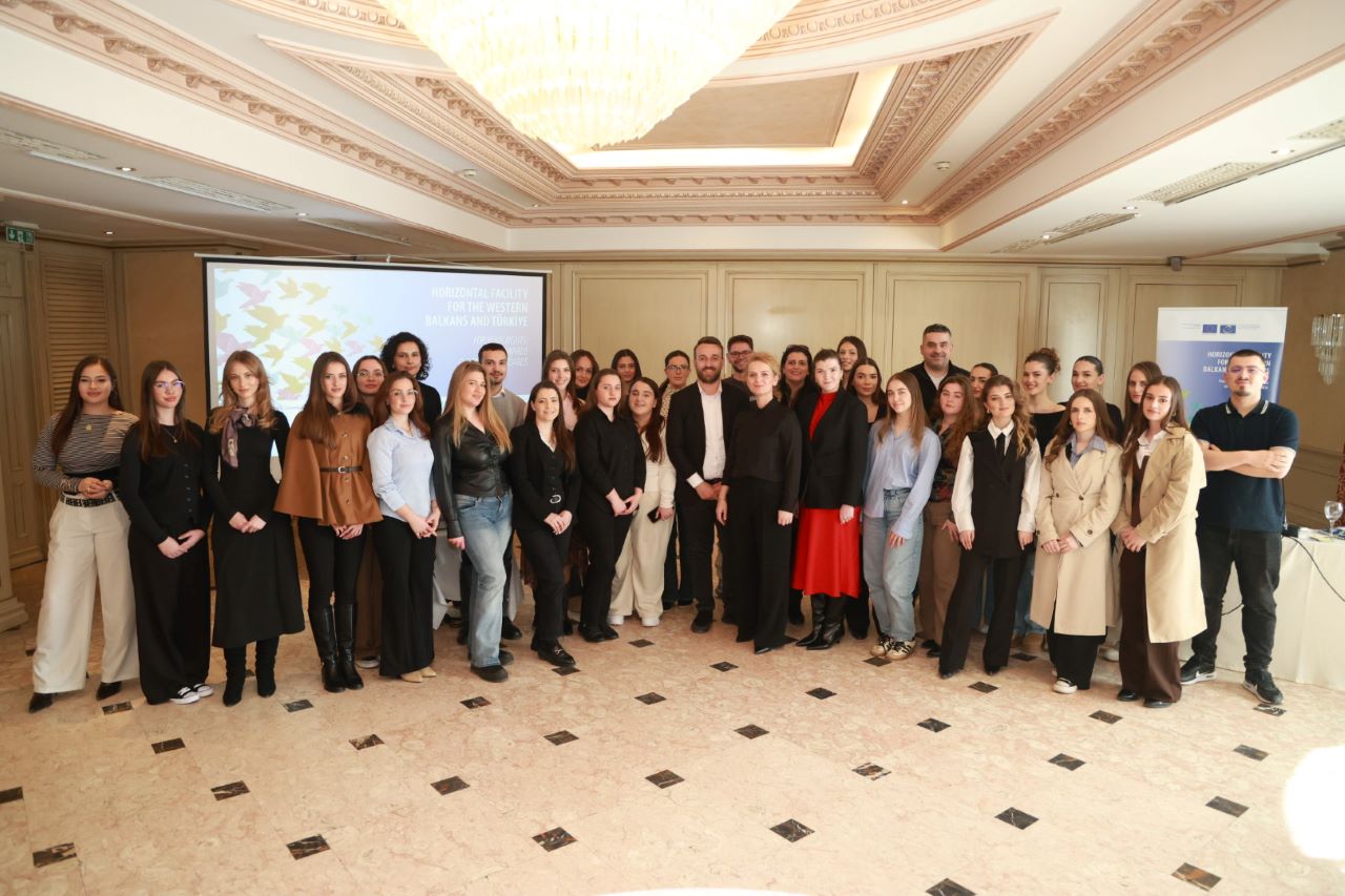 Strengthening co-operation to protect media freedom: legal risks and safeguards discussed in Pristina