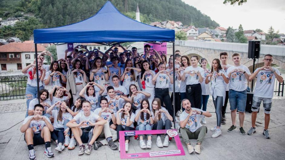 Pupils from all over Bosnia and Herzegovina gather in Konjic to condemn hate speech and bullying