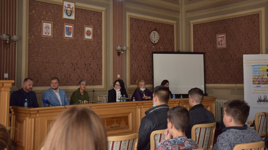 Than Brothers Circle of Intellectuals spoke about discrimination with primary school students from Becej