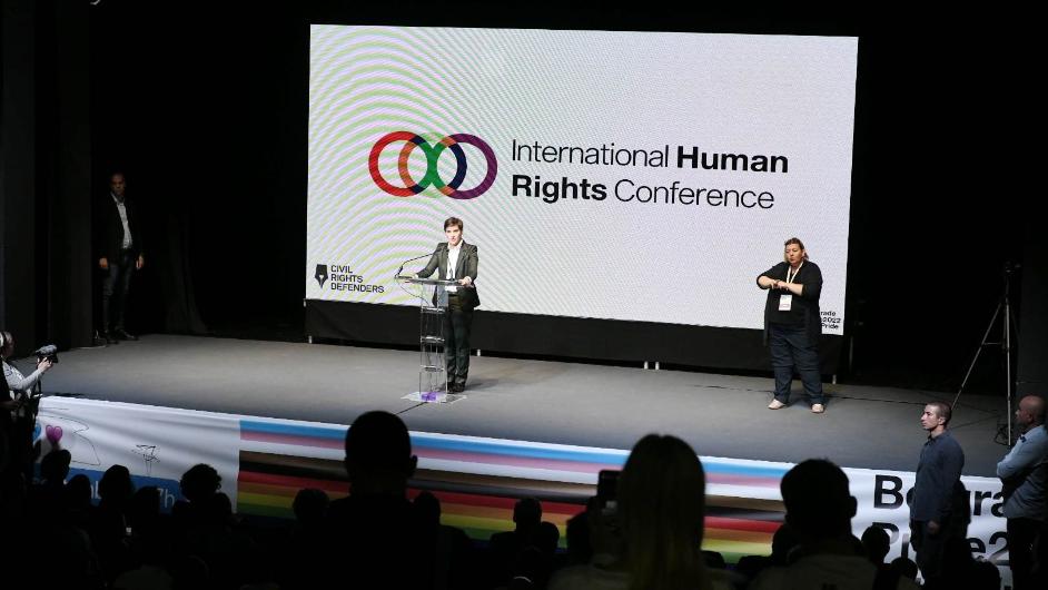 Европска унија и Савет Европе подржали међународну конференцију о људским правима у Србији која је обележила 2022 Еуро Прајд и угостила више од 500 учесника и учесница