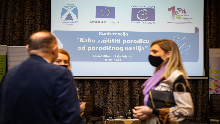 “How to protect family from domestic violence”: Human Rights Day marked in Montenegro