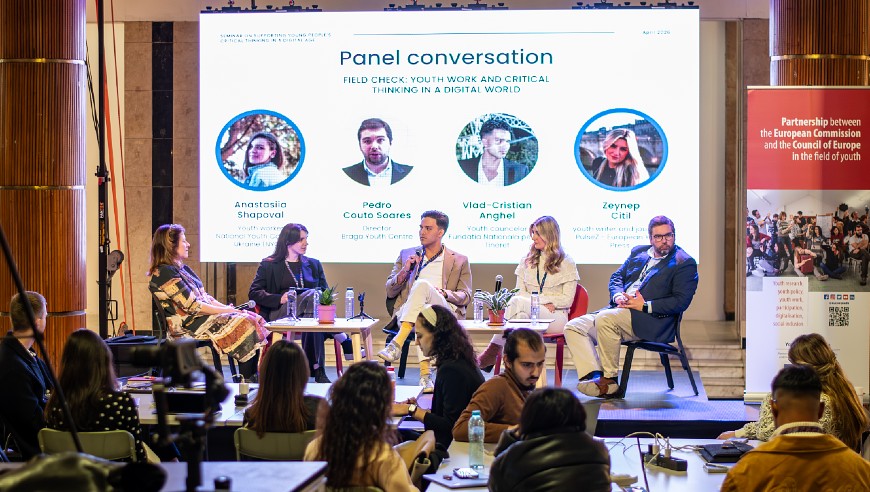 Supporting young people’s critical thinking in a digital age