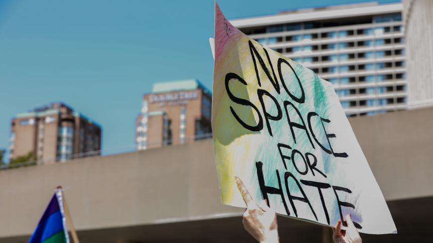 Updated online course “Combating hate speech” launched in Azerbaijani