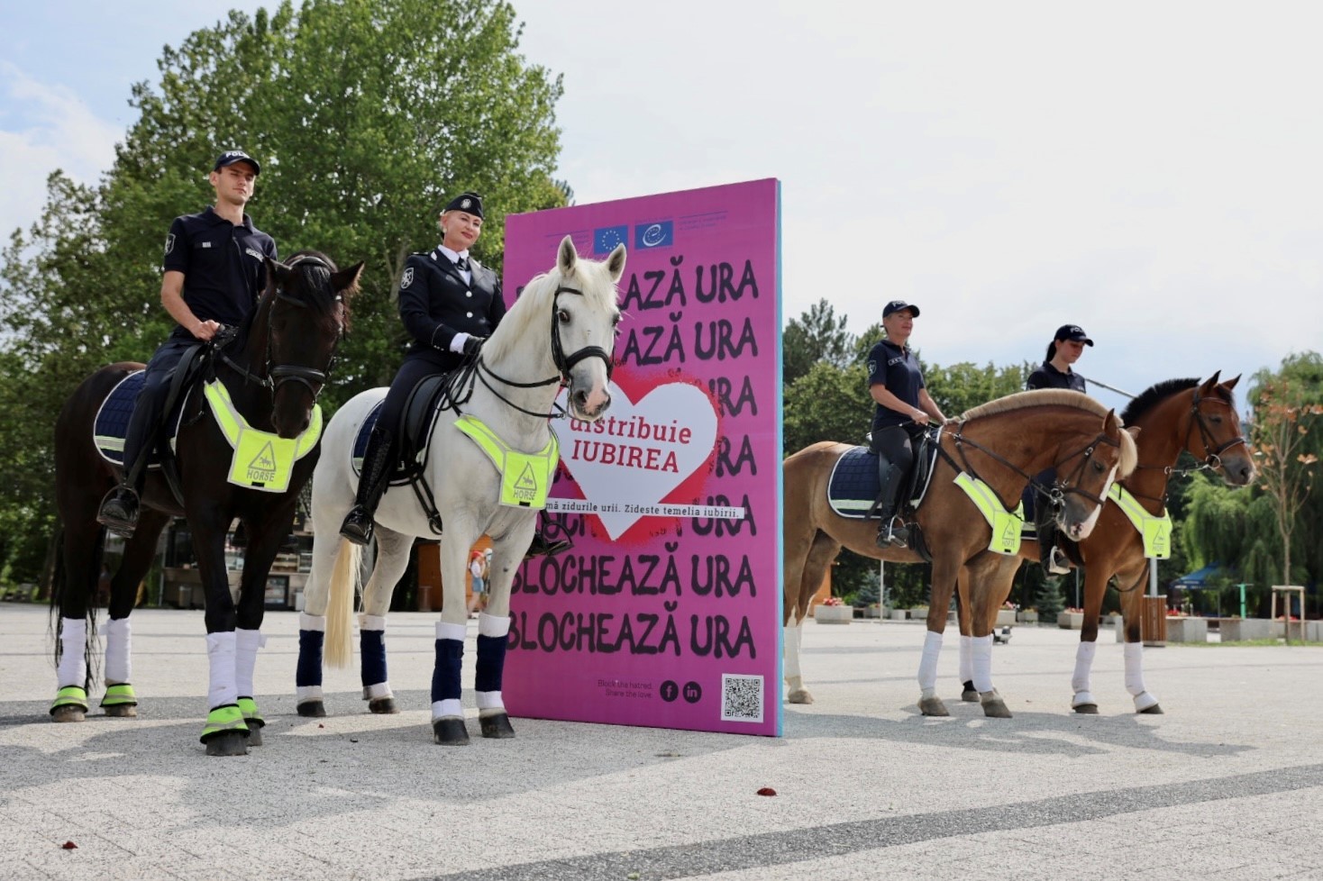 Gallop with us against discrimination and hatred!