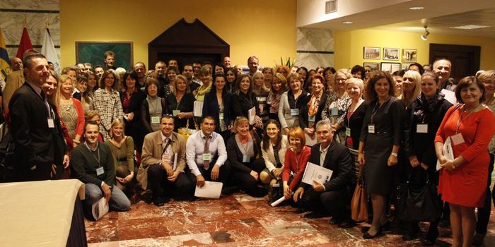 Family photo of the conference participants